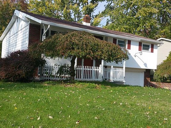 3rd image of 1178 Leslie Ln