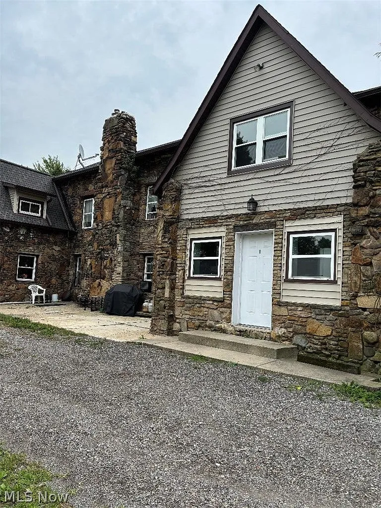 2 bed, $900 — Photo 4