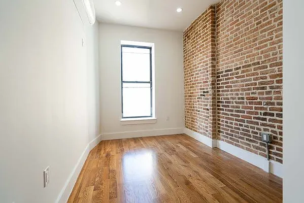 Rented by Brick&Mortar | media 17