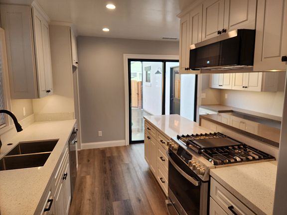 3rd image of 214 Corona Ave