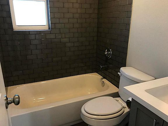 3rd image of 5005 Tierwester St