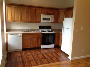 21 Vernon Ave APT 2, Brooklyn, NY 11206