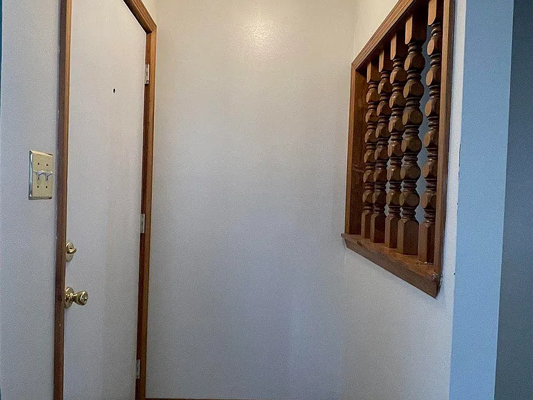 7812 Deborah Dr — Photo 3