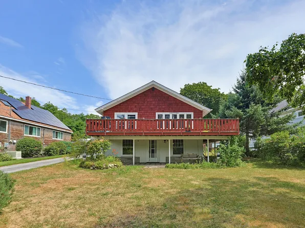 29 Lake Avenue, Windham, ME 04062