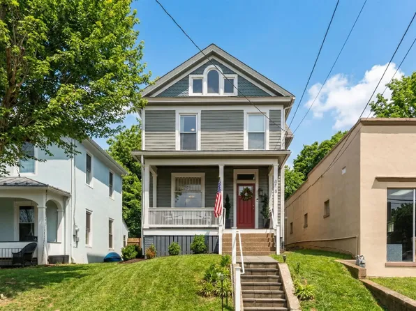 818 N Augusta St, Staunton, VA 24401