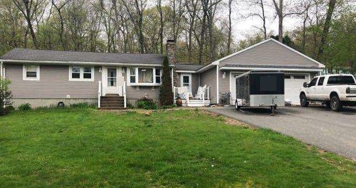 2nd image of 1607 N River Rd