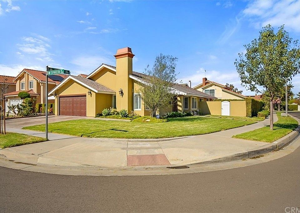 1st image of 13043 Espinheira Dr