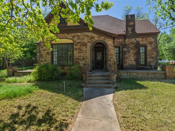 602 S Waco St, Weatherford, TX 76086