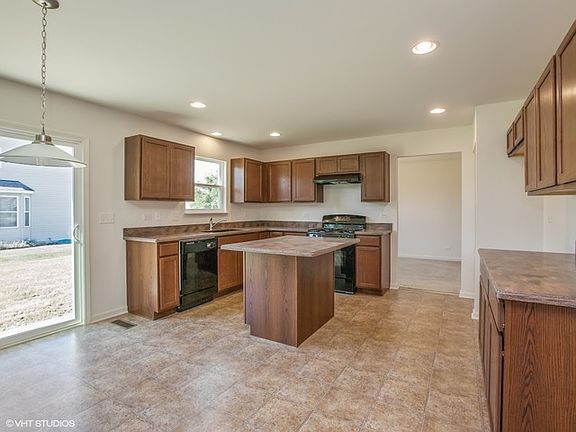 3rd image of 2351 Vivaldi St