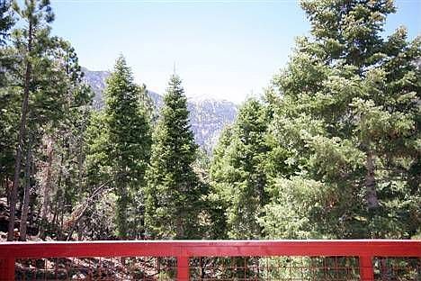 4th image of 4146 Matterhorn Way