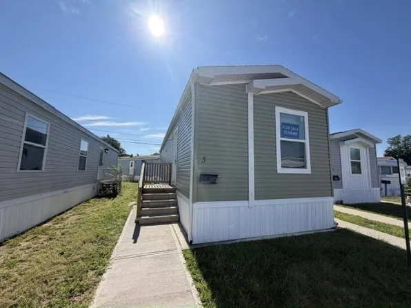 3 Avenue B #72, Hazlet, NJ 07734