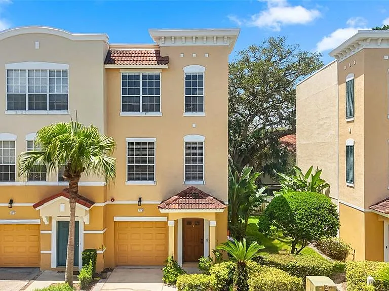 3175 Bayshore Oaks Dr — Photo 1