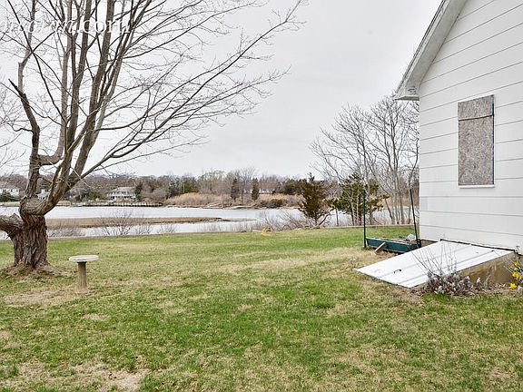 5th image of 900 Goose Creek Ln