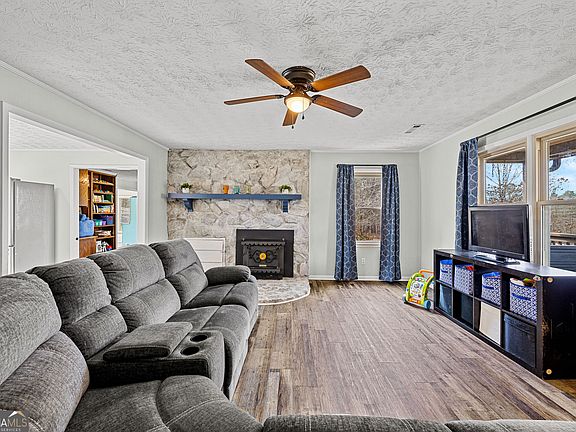 4th image of 751 Brimer Rd