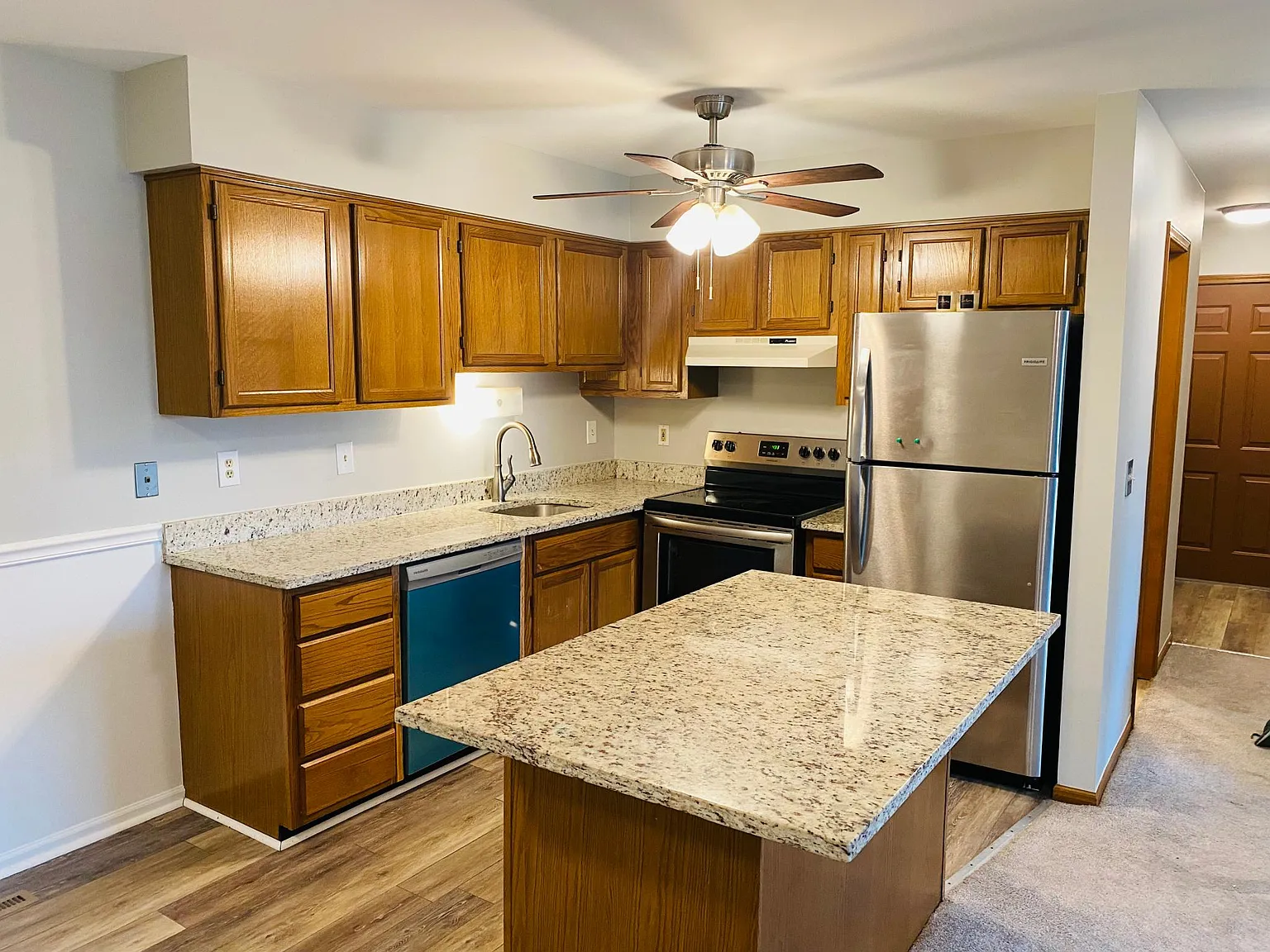 15522 Ashley Ct — Photo 2