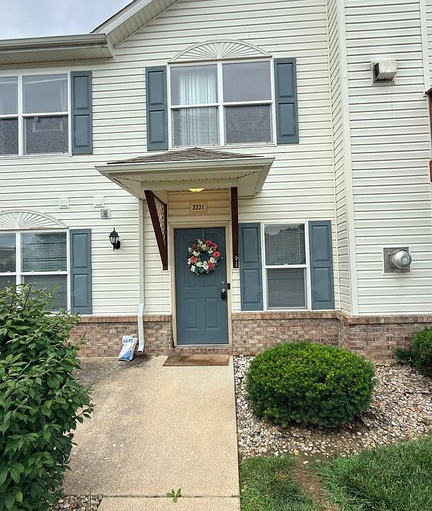1st image of 3221 Kildaire Dr #2B
