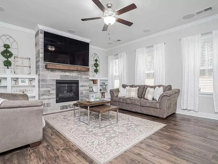 301 Porter Hill Dr — Photo 3