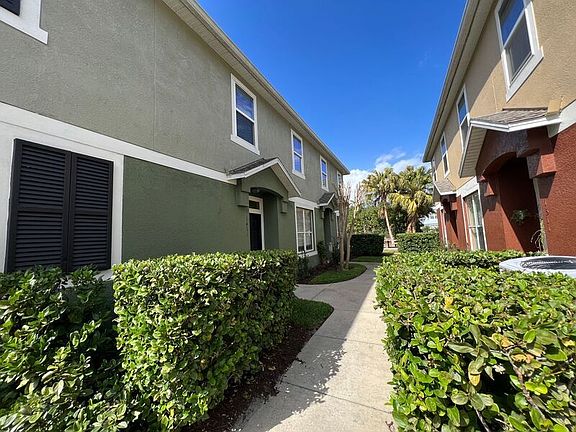 4th image of 1411 San Jacinto Cir