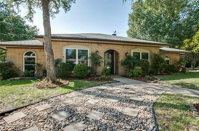 1st image of 2402 Timbercreek Dr