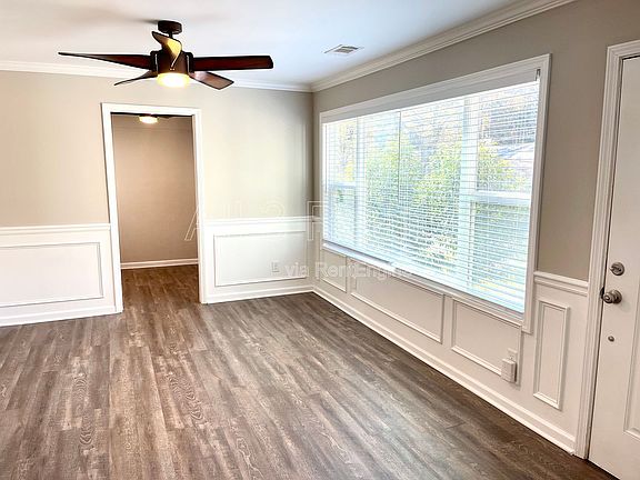3rd image of 2626 Blount St