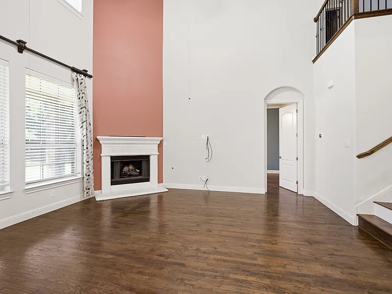 328 Anna Ave — Photo 7