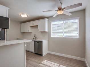 Debonair, San Diego, CA 92110
