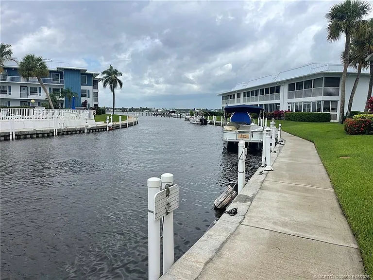 1858 SW Palm City Rd #203 — Photo 3