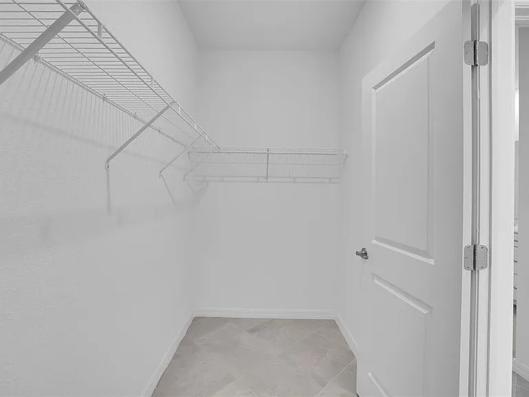 19100 Moscato Ct — Photo 30