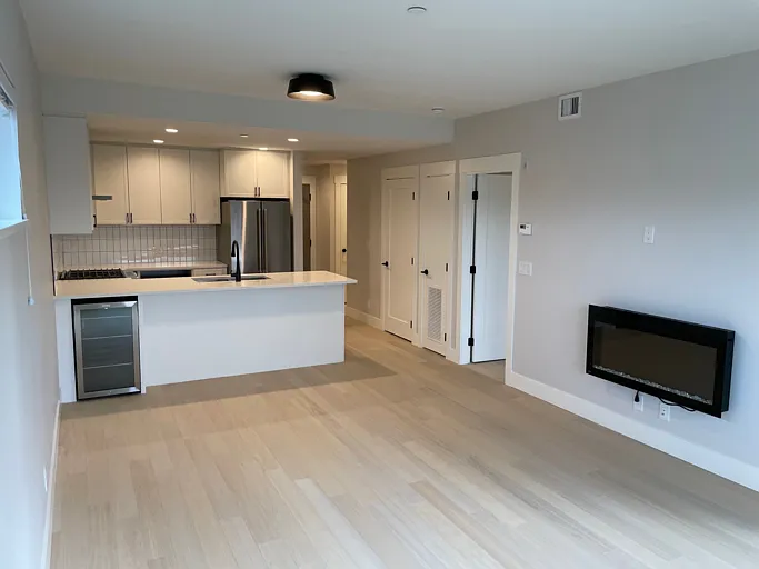 22265 Dewdney Trunk Rd #407 — Photo 1