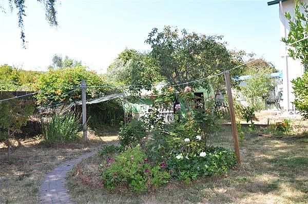 2nd image of 625 39th St