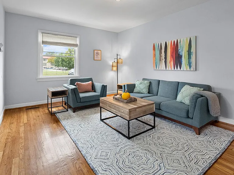 3823 Hawthorne Ave #1 — Photo 1
