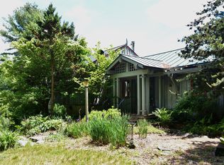 445 County Rd, Becket, MA 01223