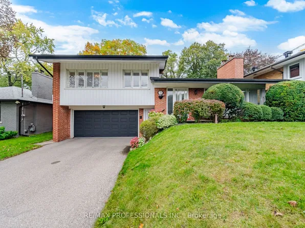 9 Humber Ridge Dr, Toronto, ON M8Y 1Z9