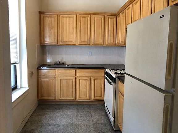 4th image of 4330 46th St