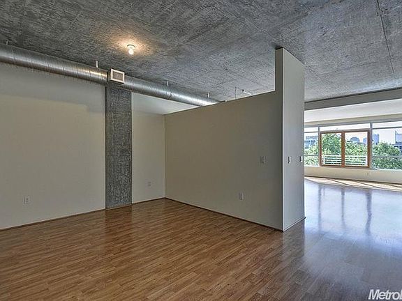 3rd image of 1818 L St Unit 510
