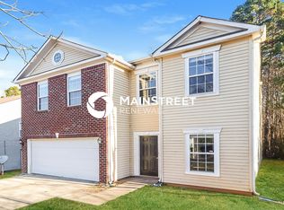 11104 Northwoods Forest Dr, Charlotte, NC 28214