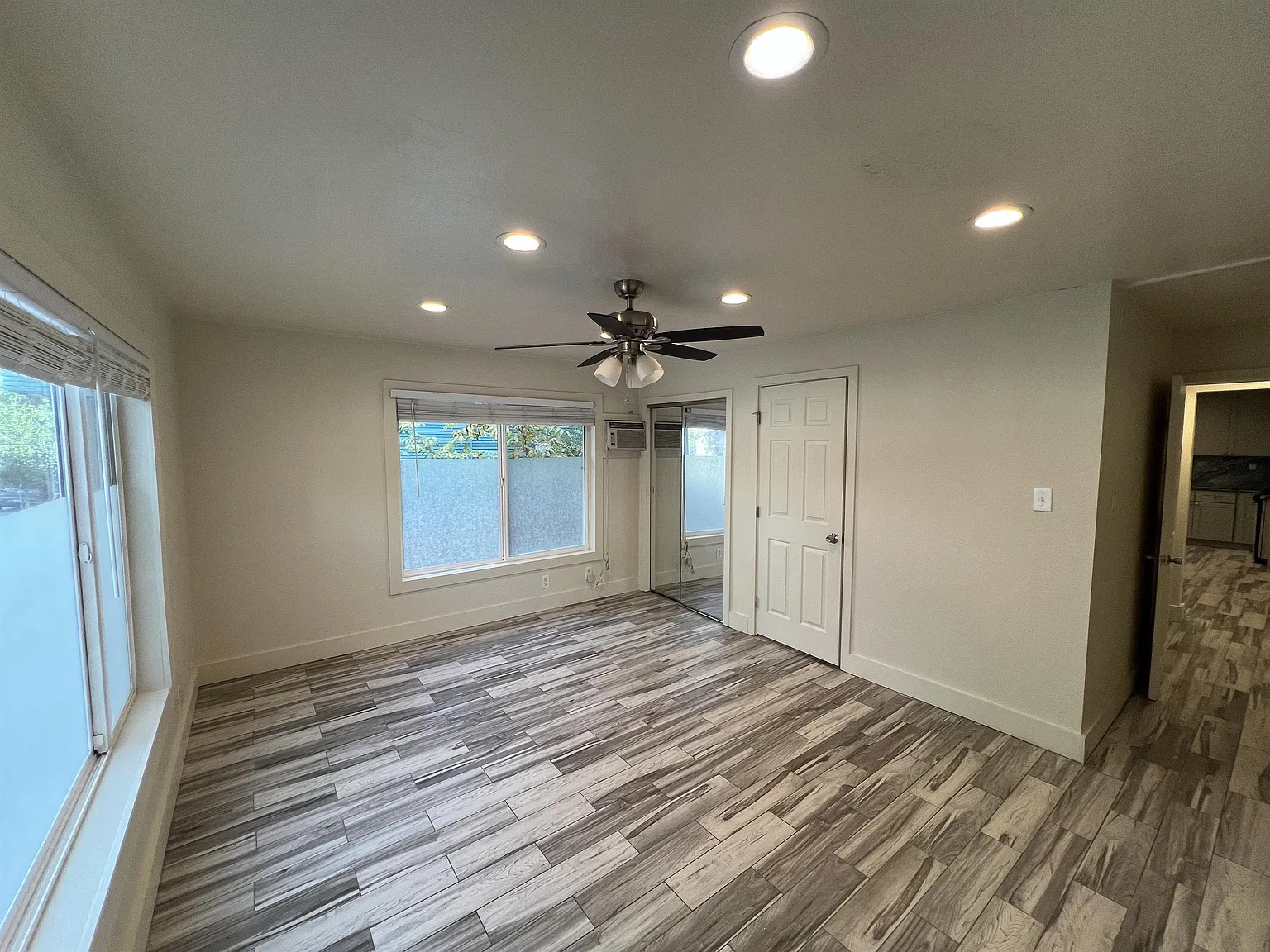 2616 T St — Photo 4