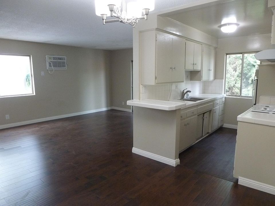 1st image of 1436 N Vista St APT 5