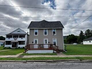 1st image of 300 W Clinton St