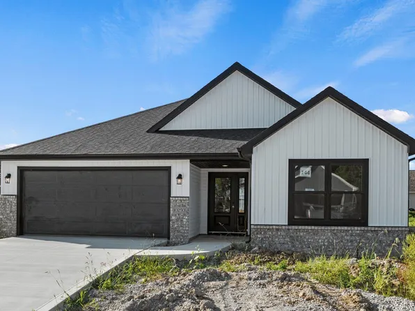 10250 Buckshire Ct, New Haven, IN 46774