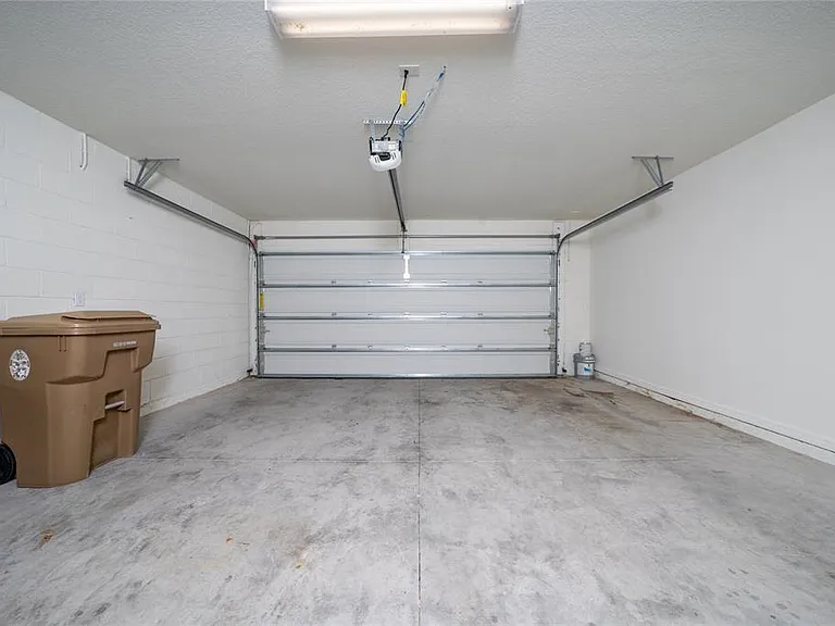 9061 Oscraft Dr — Photo 26