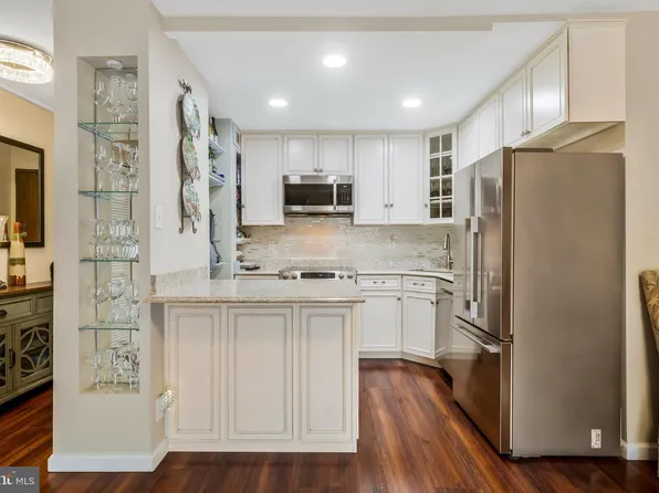 560 N St SW APT N103, Washington, DC 20024