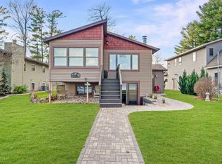 W8380 Rustic Dr, Clintonville, WI 54929