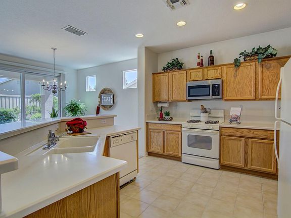 3rd image of 355 Stags Leap Ln
