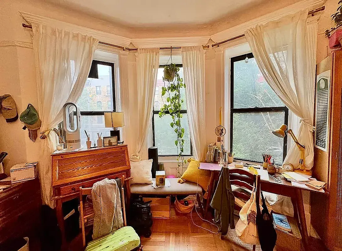 1046 Bergen Street — Photo 4