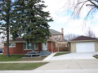 2169 Sprucewood Ave, Des Plaines, IL 60018