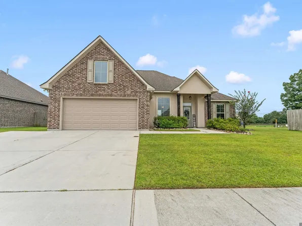 40053 Maddie Dr, Prairieville, LA 70769