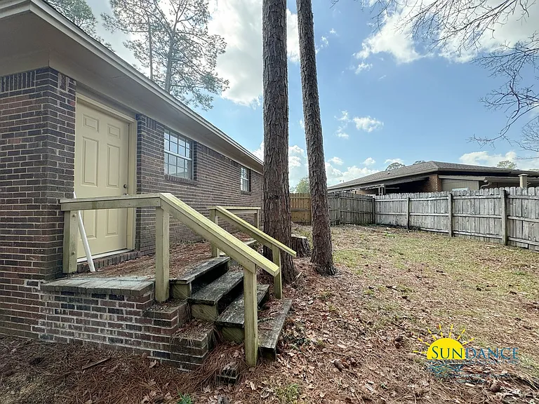 321 Biscayne Ln — Photo 23