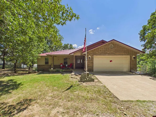 712 Hillcrest St, Flippin, AR 72634