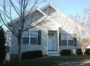 8940 Lark Ter, Gainesville, GA 30506